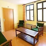 Logis L'auberge D'aranc Hotel