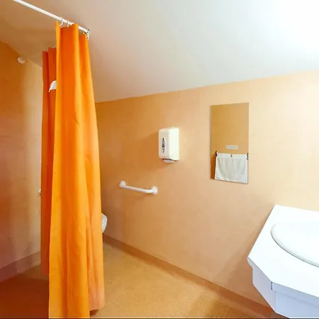 Szálloda Logis L'auberge D'aranc 3*