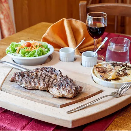 Logis L'auberge D'aranc 3*